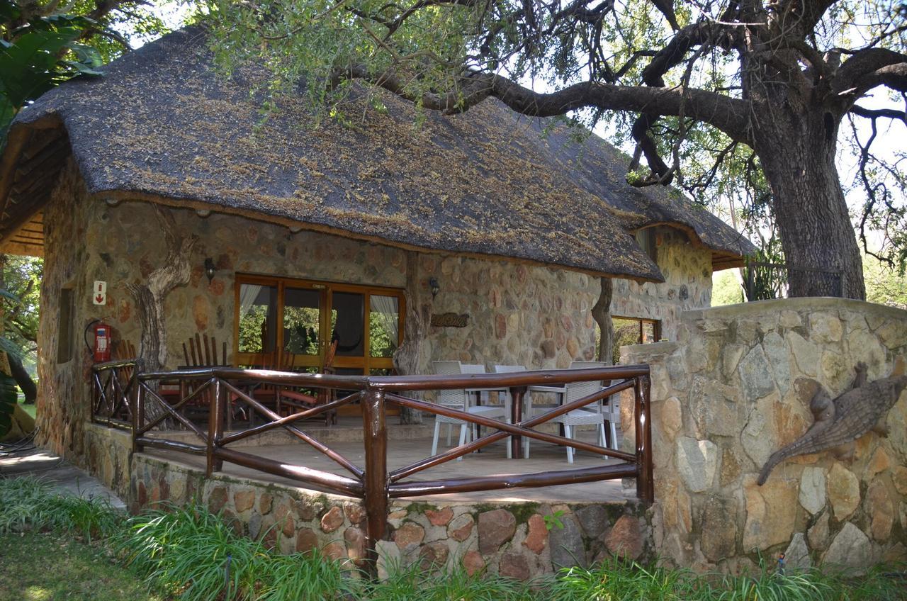 Moholoholo Ya Mati Guest House Kampersrus AH Exterior photo