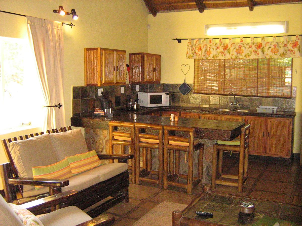 Moholoholo Ya Mati Guest House Kampersrus AH Exterior photo